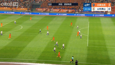 泰山队半场被玉昆三球击溃 防守失误暴露备战隐