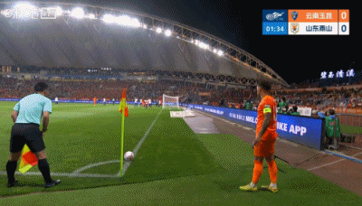 泰山队半场被玉昆三球击溃 防守失误暴露备战隐