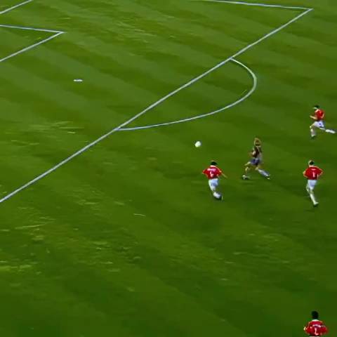 瓜迪奥拉即将离任曼城引热议 曼联多古恢复进展