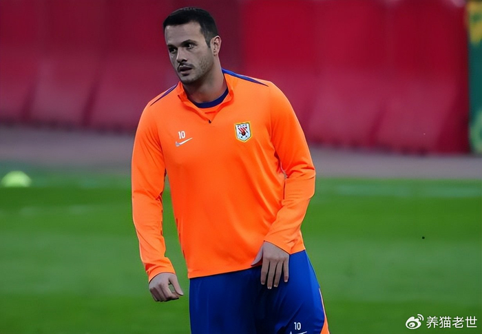 张玉宁三场三球引爆国安锋线 转会传闻引热议