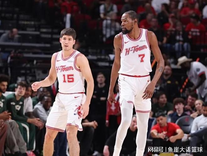 火箭力克雄鹿登西部第五 伊森三分低迷引担忧