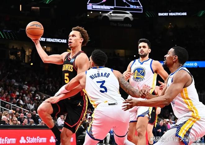 老鹰大胜勇士 里萨谢爆发库明加低迷