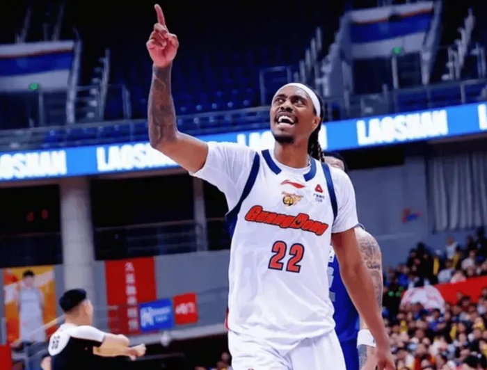 广东大胜吉林，麦考尔状态回升引关注